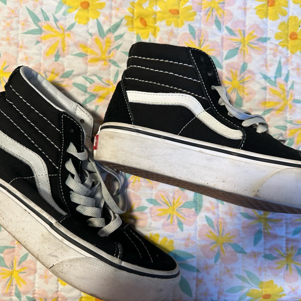 Used vans size men’s 5 and women’s 6.5